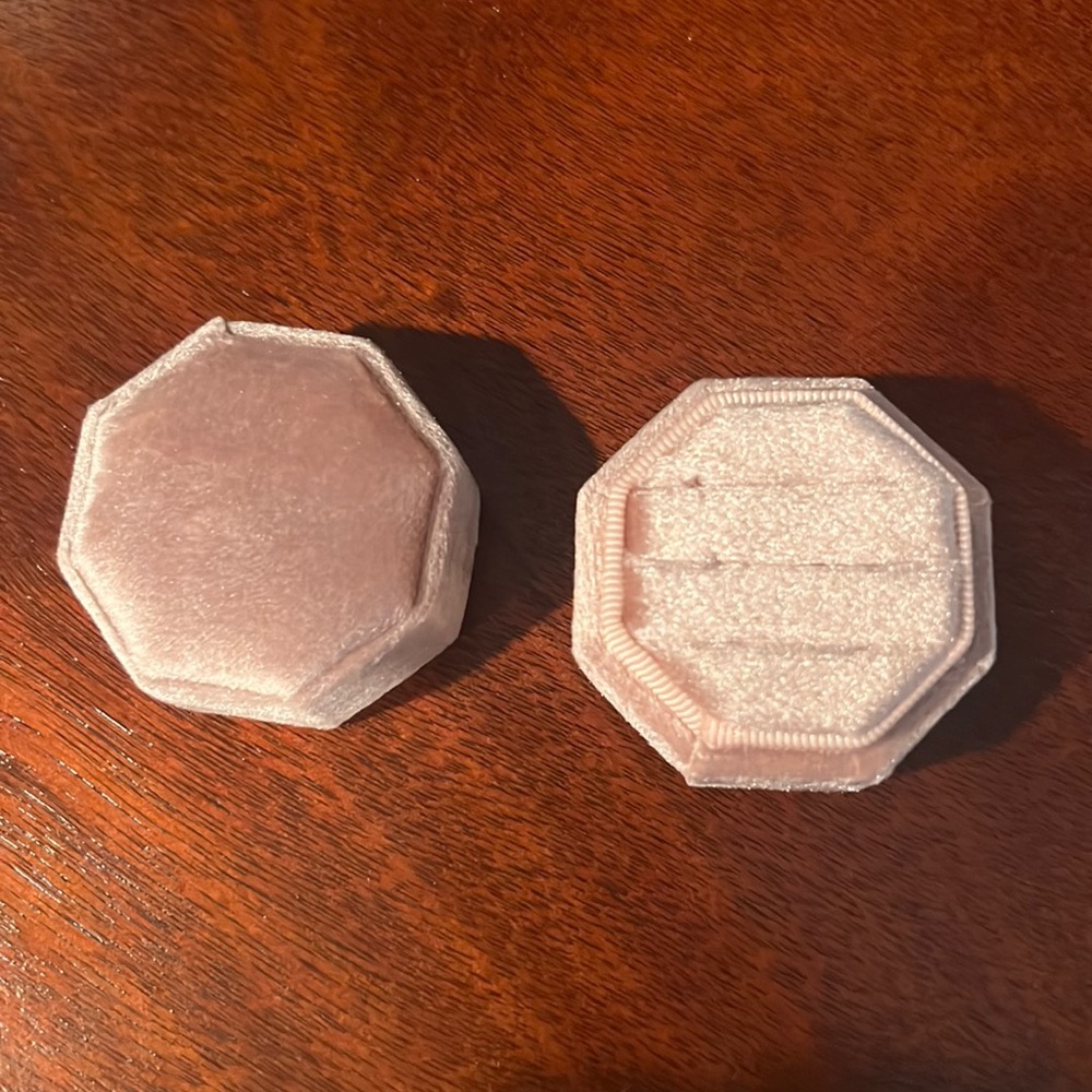 Round Octagon Velvet ring Box 3 slots